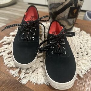 𝖪𝖤𝖣𝖲 Classic Black Athletic Shoes for Women